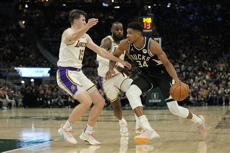 LA Lakers vs Milwaukee Bucks Prediction, Bet Builder Tips & Odds.